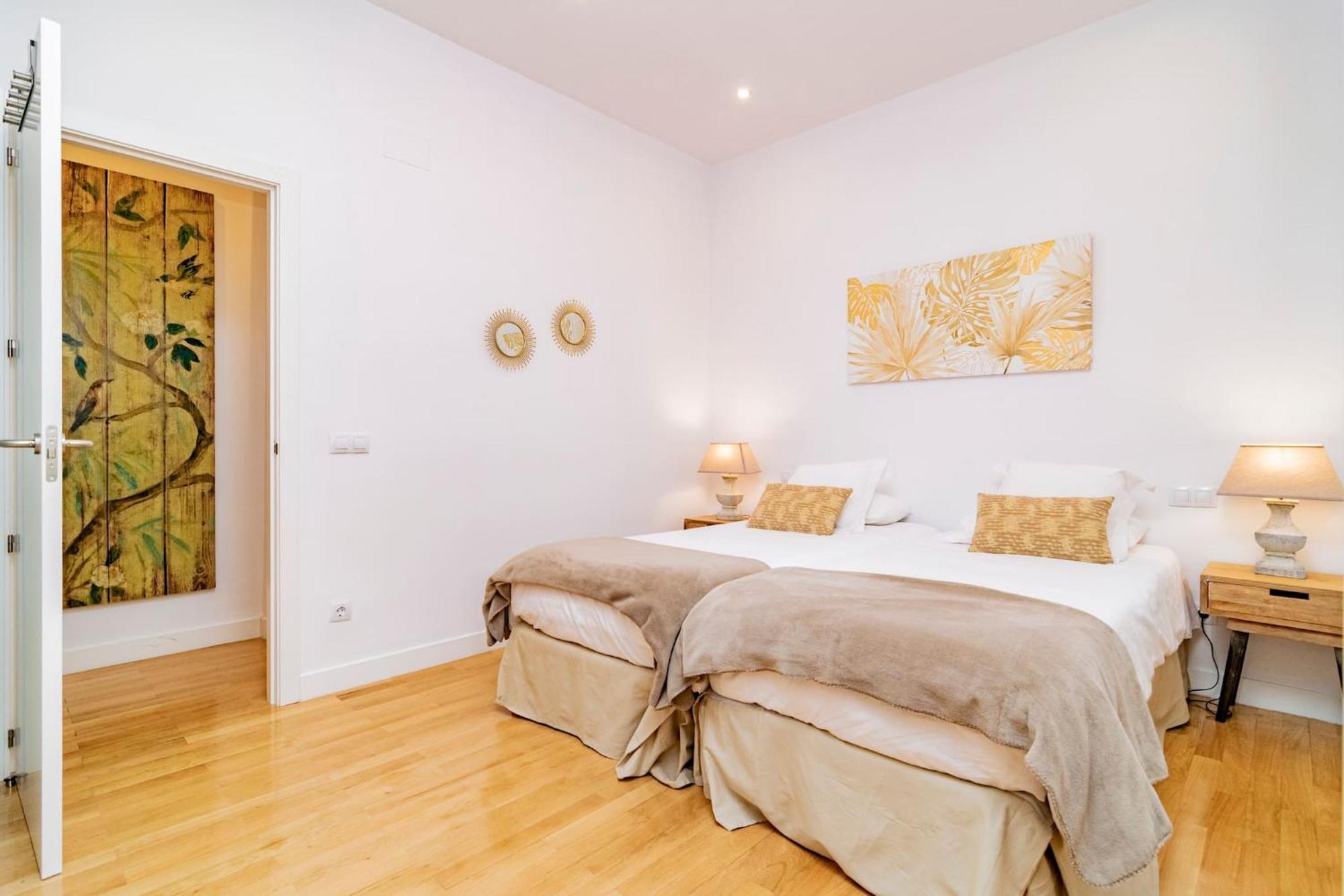 Juan Bravo Suites Madrid Exterior foto